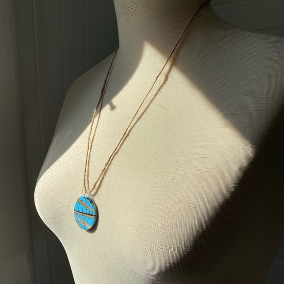Vintage hippie style necklace 2/$15 - Picture 3 of 4
